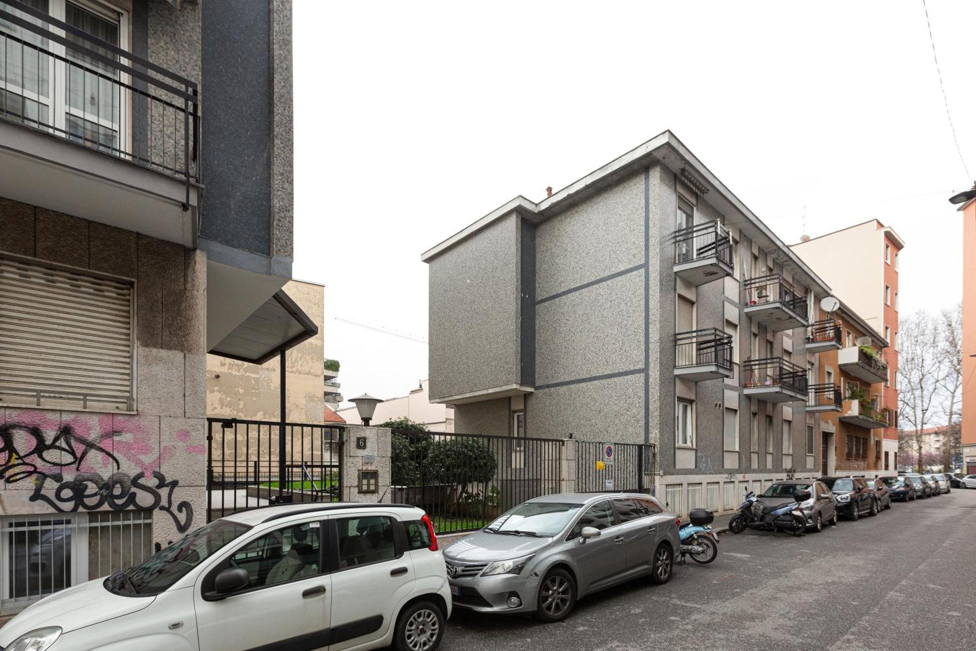 Insubria Park - Pastel Color Apartment! Милано Екстериор снимка